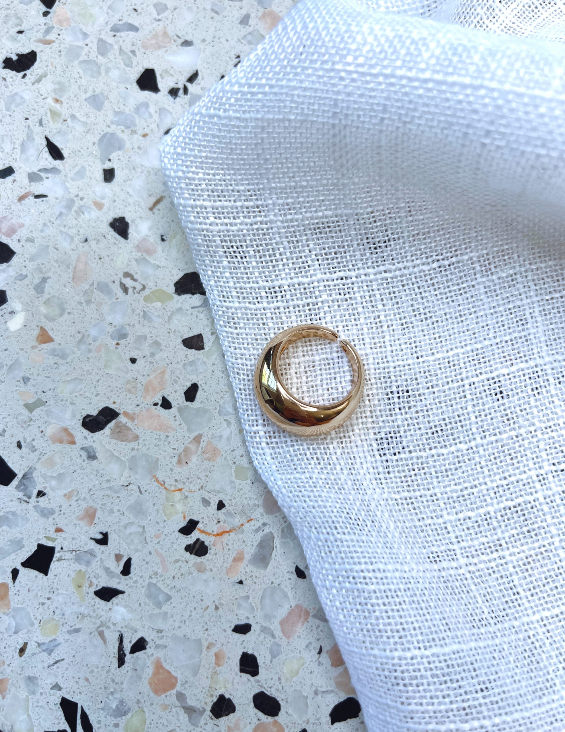New Era Curved Ring