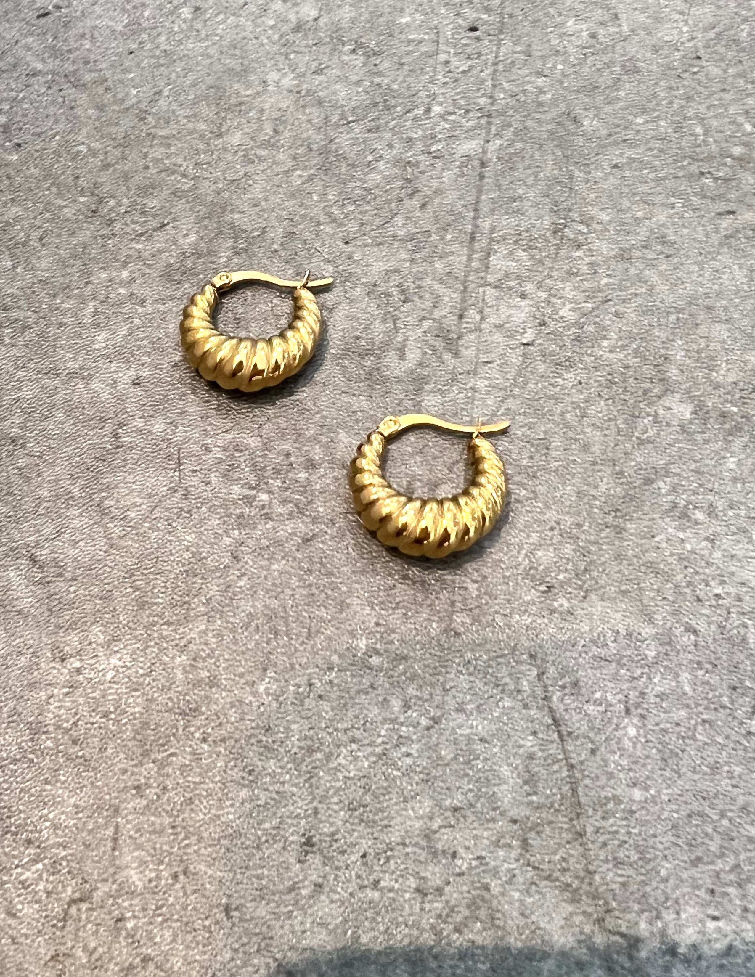 Croissant Twist Gold Plated Hoop